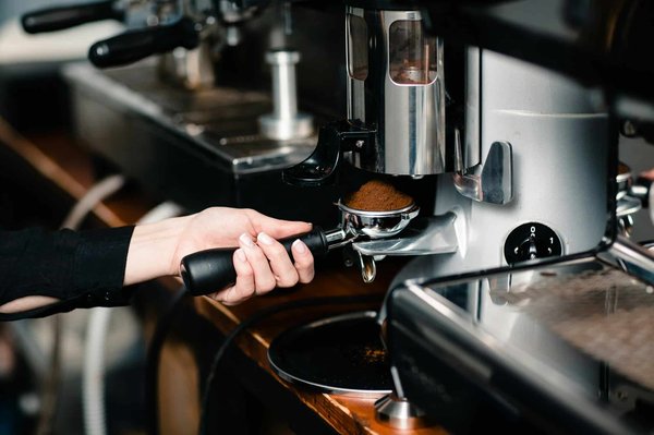Moulin à café professionnel : les bons conseils pour l'entretenir