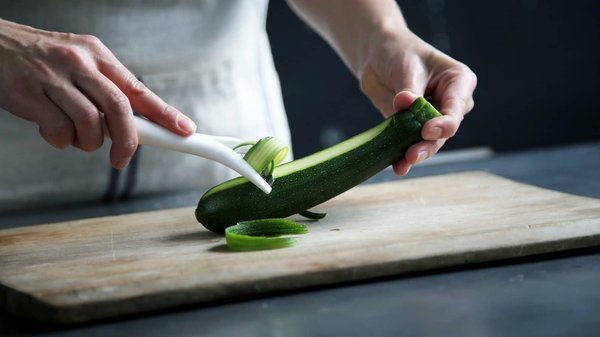 Pourquoi enlever la peau des courgettes ?