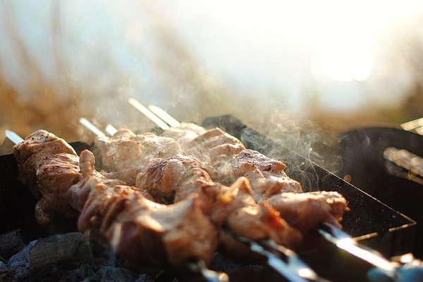 Quelles sont les différences entre un barbecue et un brasero ?